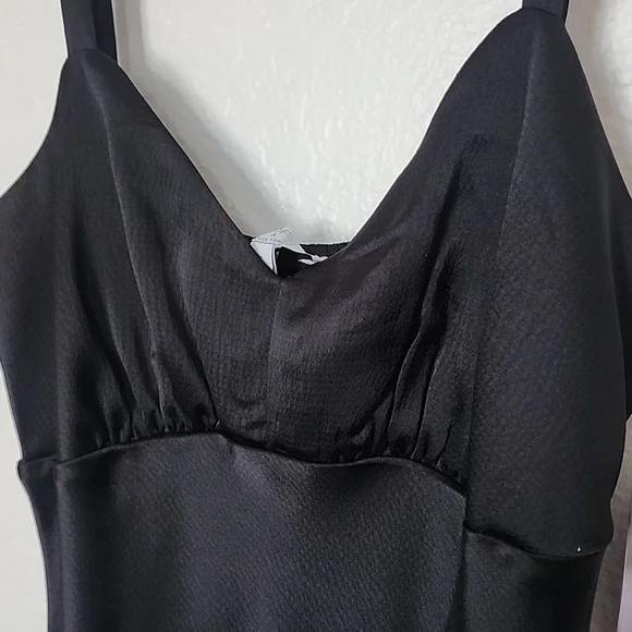 Sofia Vergara Women's NWT 'Carlie' Black Midi Dress. Size S - Picture 5 of 11